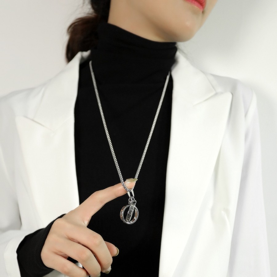 60cf2fdb-d19a-4ab6-b505-e11db509a538 blank